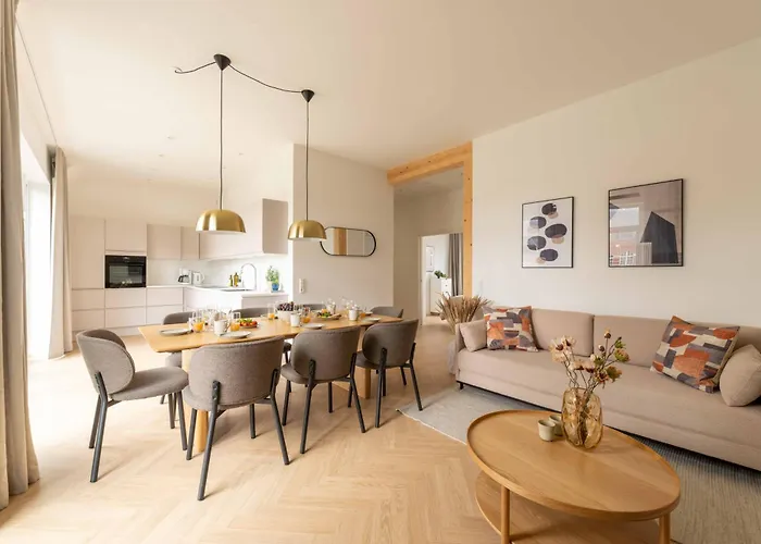 Stunning Premium Apartment With Private Rooftop
